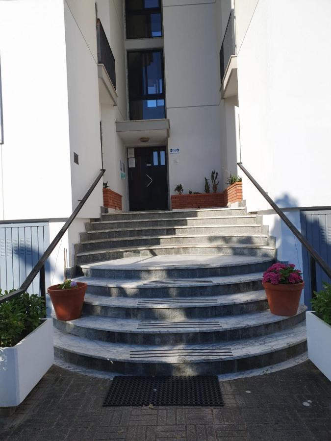 Calypso Bed And Beach Paestum Exteriör bild